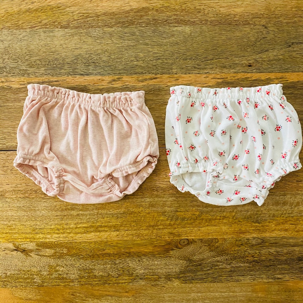 Baby Gap Bubble Shorts - Picture 2 of 7